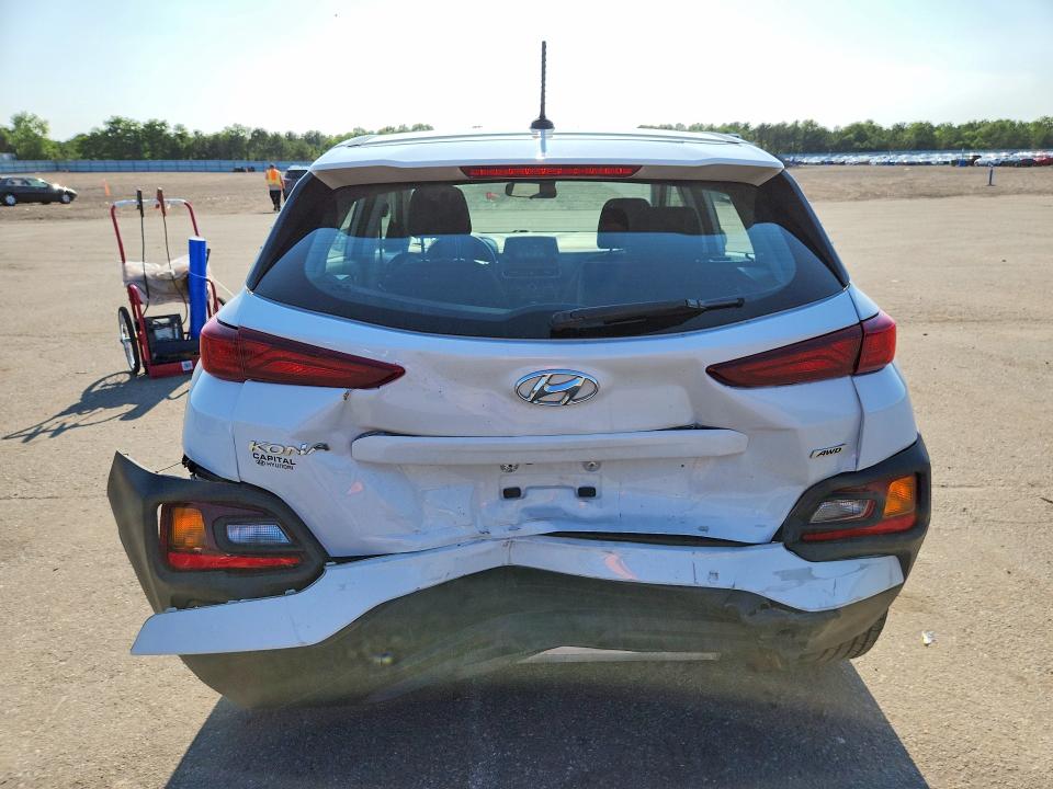 60867476 :رقم المزاد ، KM8K1CAA8LU510524 vin ، 2020 Hyundai Kona مزاد بيع