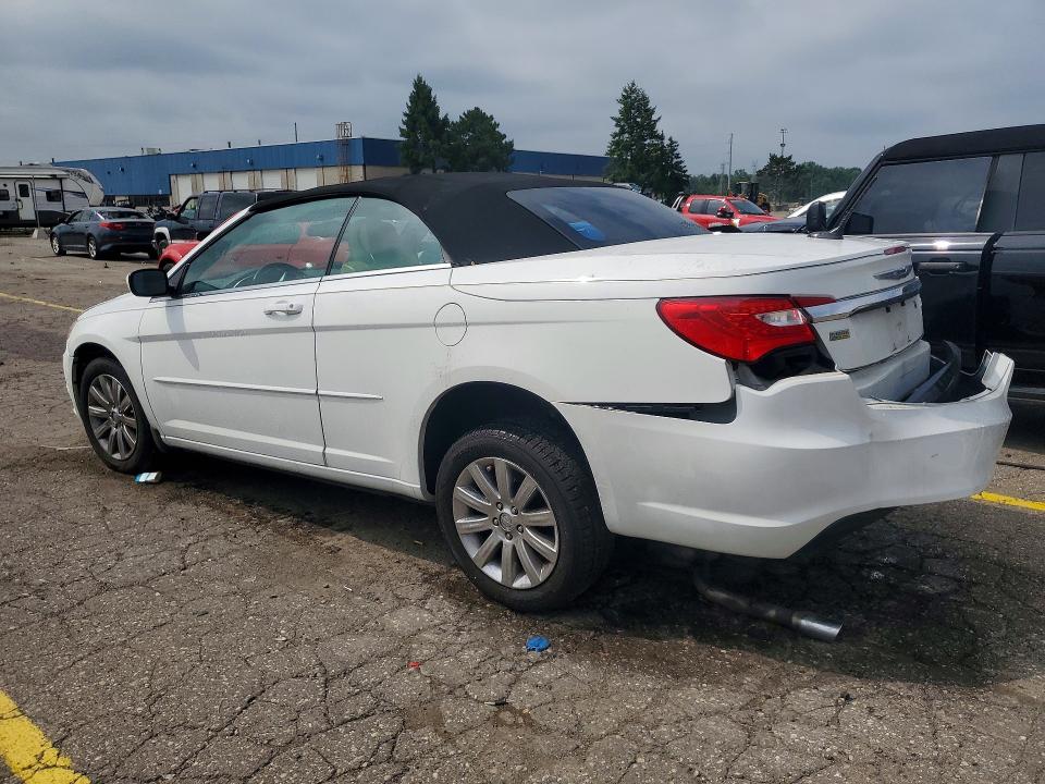 Продажа на аукционе авто 2014 Chrysler 200, vin: 1C3BCBEGXEN131114, номер лота: 59722066