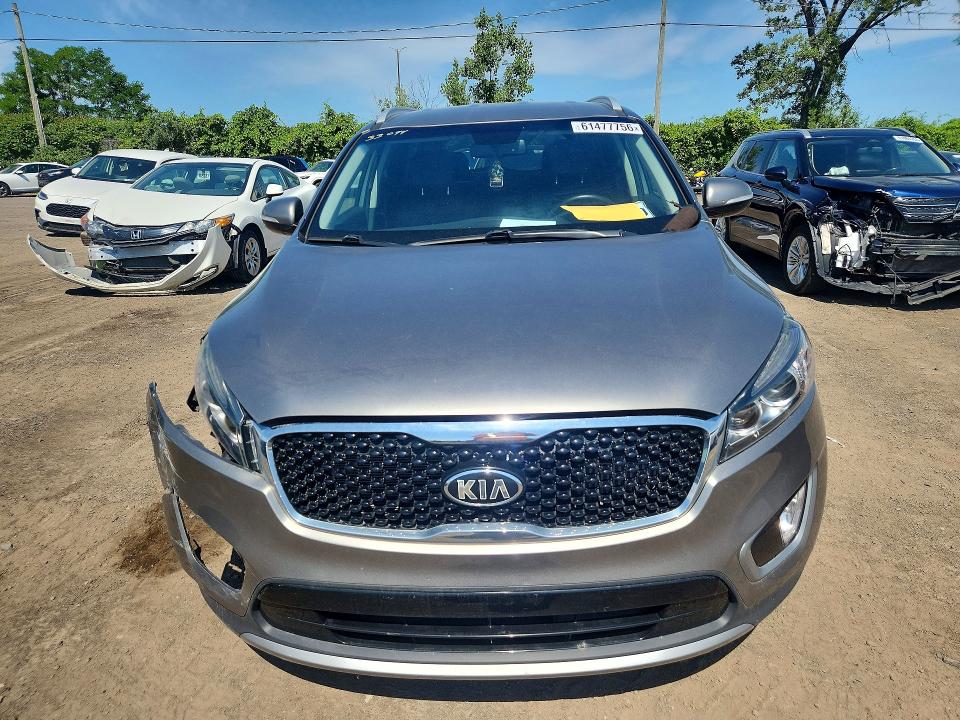 2017 Kia Sorento მანქანა იყიდება აუქციონზე, vin: 5XYPHDA15HG267985, აუქციონის ნომერი: 61477756