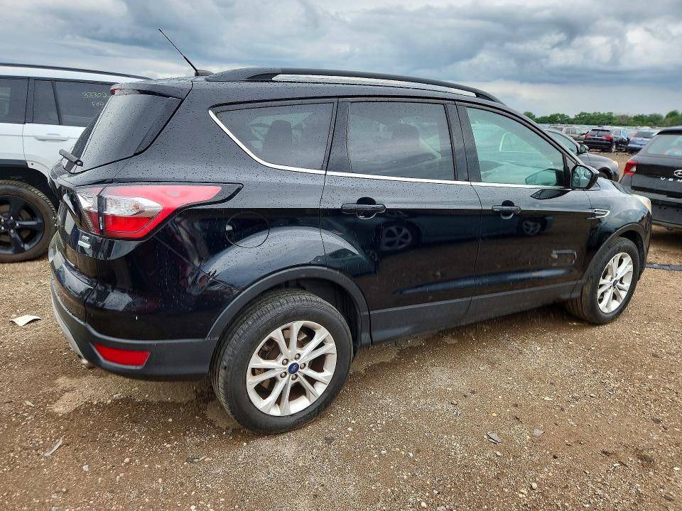 2018 Ford Escape მანქანა იყიდება აუქციონზე, vin: 1FMCU0GD4JUD02679, აუქციონის ნომერი: 63202546