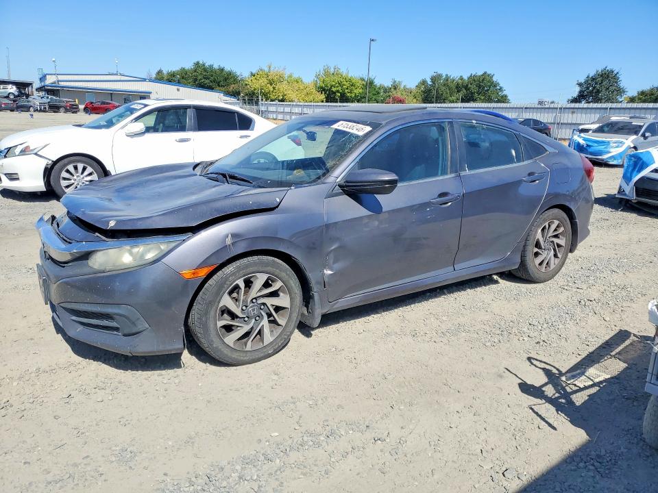 61538246 :رقم المزاد ، 2HGFC2F75GH513396 vin ، 2016 Honda Civic مزاد بيع