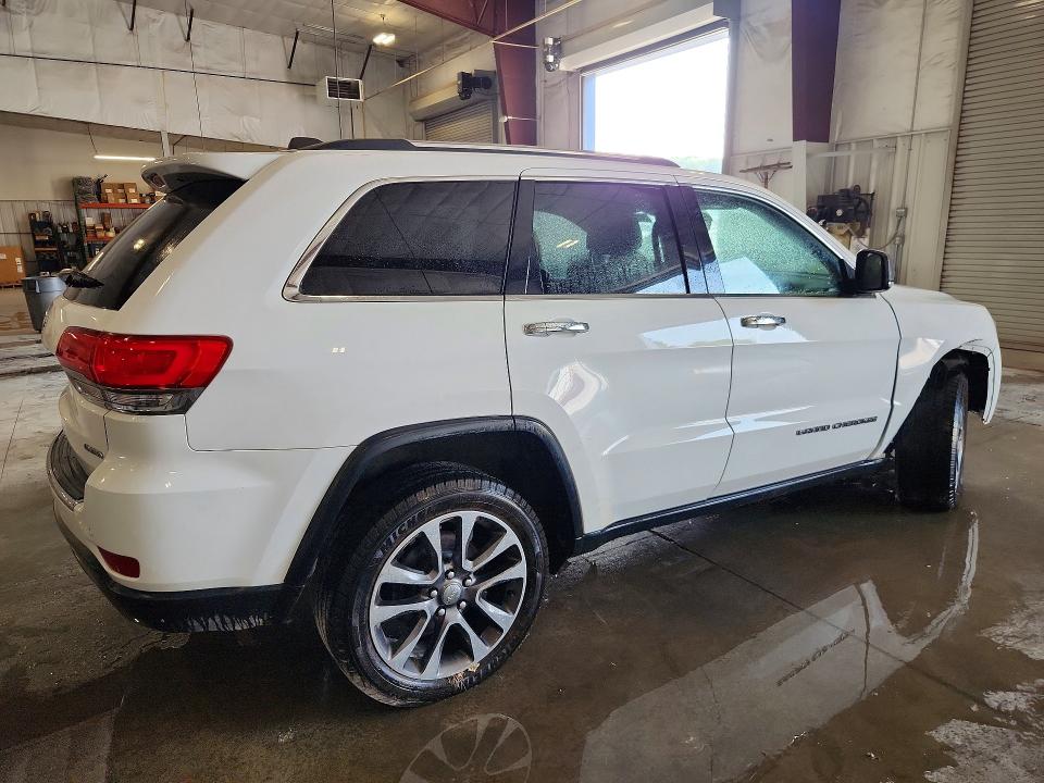 62658646 :رقم المزاد ، 1C4RJFBG2JC144795 vin ، 2018 Jeep Grand Cherokee مزاد بيع