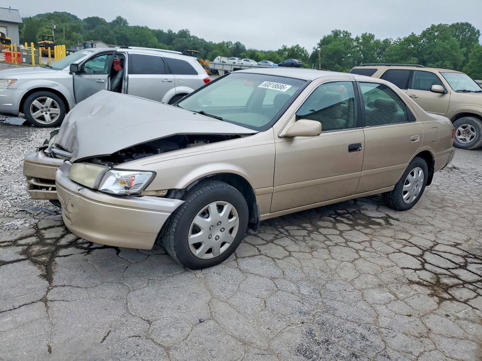 60018686 :رقم المزاد ، 4T1BG22K9YU736918 vin ، 2000 Toyota Camry مزاد بيع
