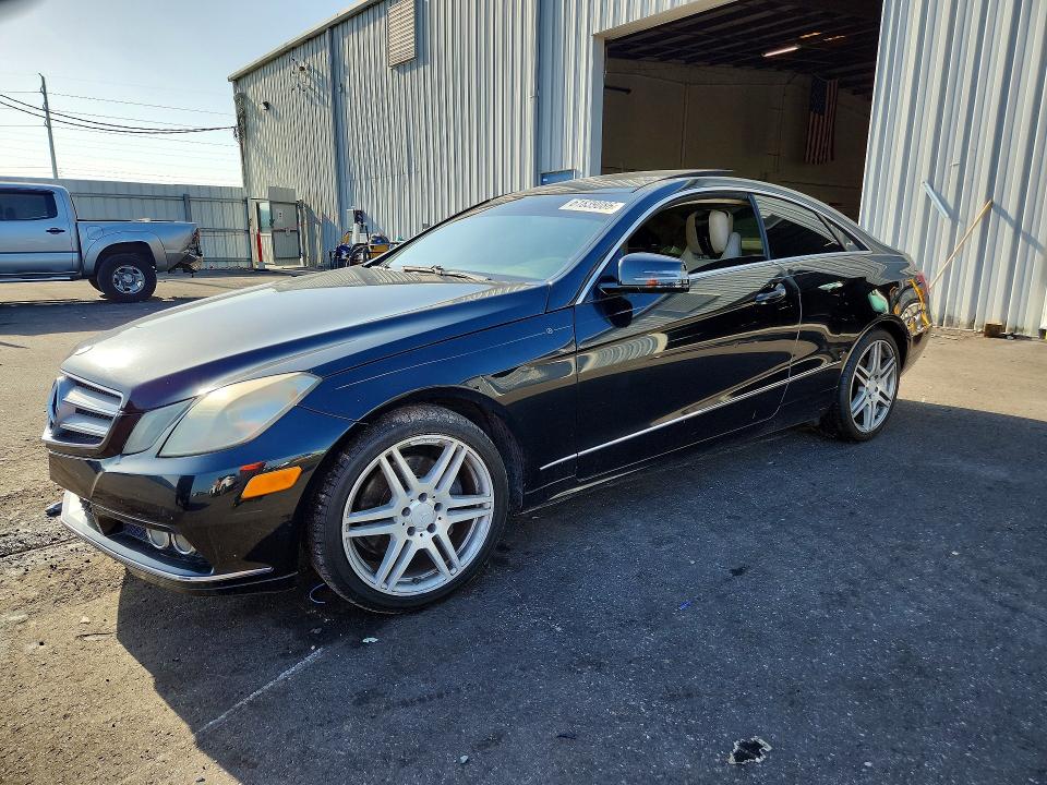 61839086 :رقم المزاد ، WDDKJ5GB8AF032872 vin ، 2010 Mercedes-benz E مزاد بيع