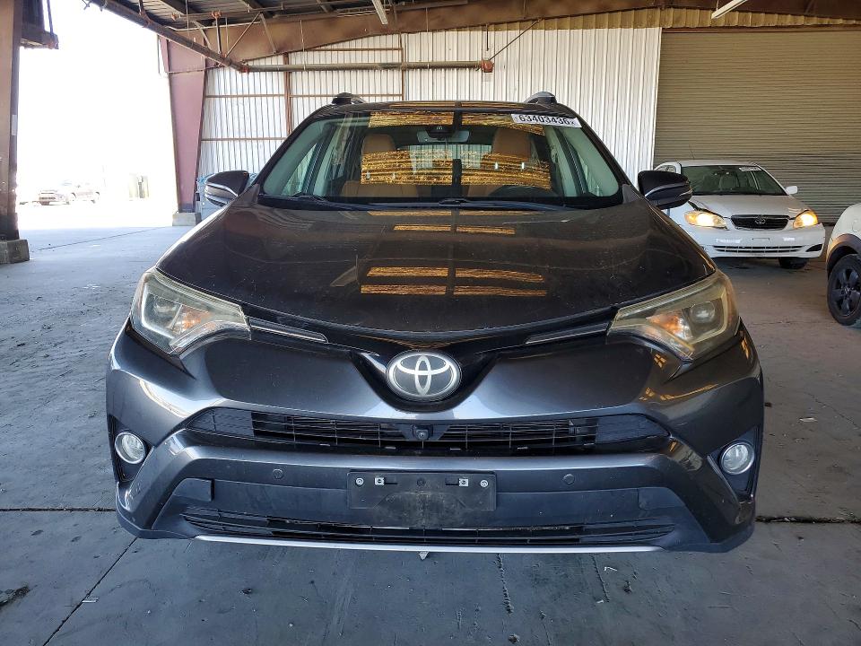 Продажа на аукционе авто 2017 Toyota Rav4, vin: JTMYFREV6HD095128, номер лота: 63403436