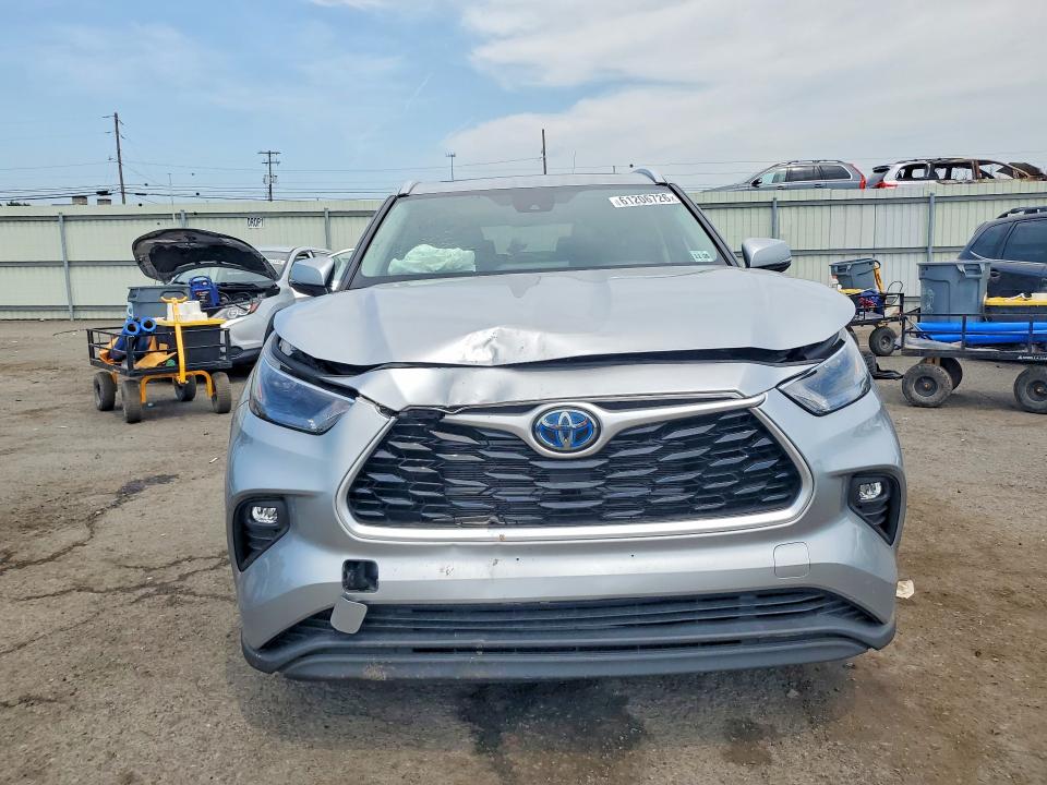 Aukcja sprzedaży 2022 Toyota Highlander Hybrid, vin: 5TDGBRCH5NS538843, numer aukcji: 61206726
