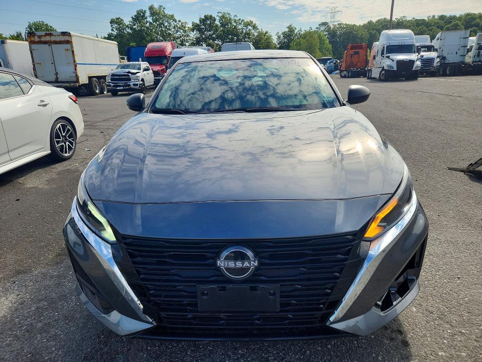 63034796 :رقم المزاد ، 1N4BL4DV8SN389527 vin ، 2025 Nissan Altima مزاد بيع