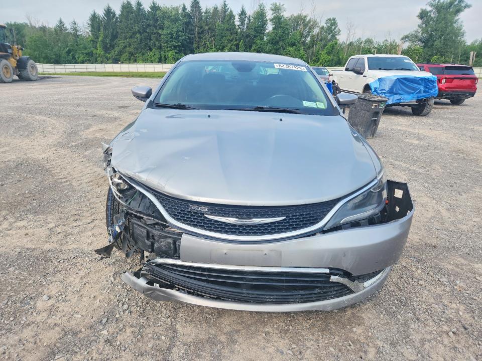 62387426 :رقم المزاد ، 1C3CCCAB7FN562080 vin ، 2015 Chrysler 200 مزاد بيع