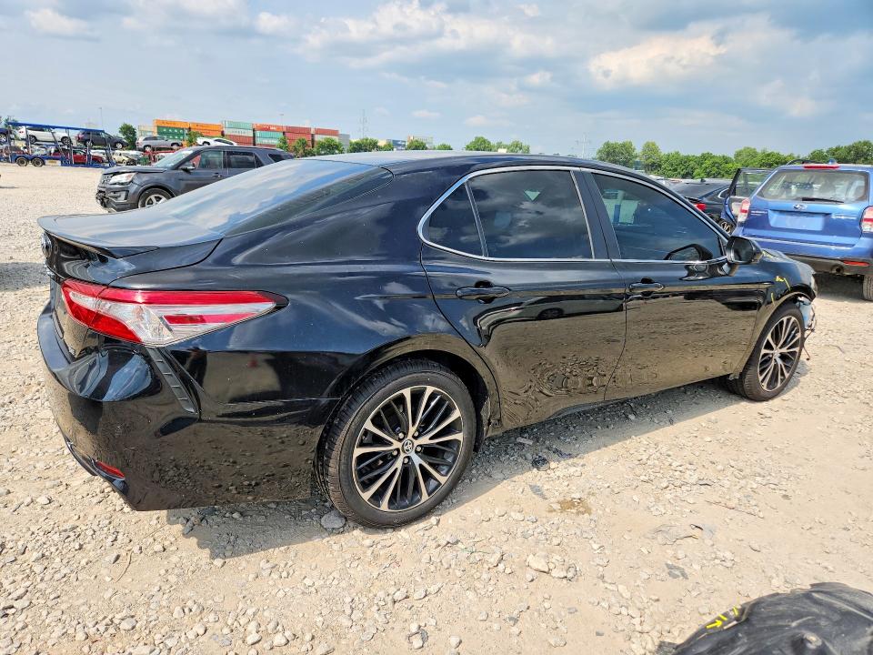 Продажа на аукционе авто 2018 Toyota Camry, vin: 4T1B11HK4JU553449, номер лота: 60027776