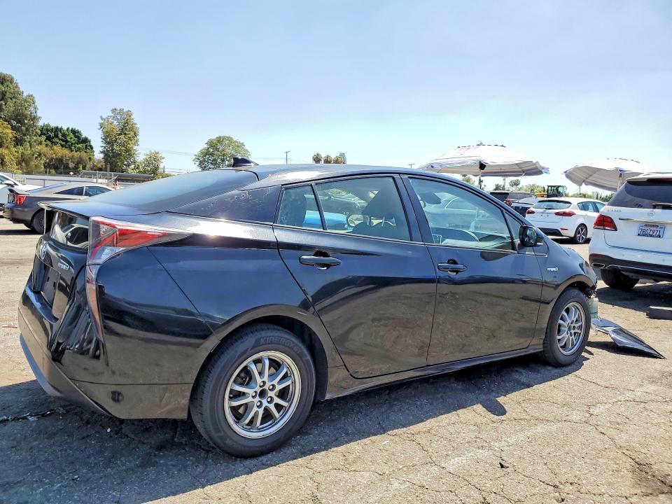 Auction sale of the 2018 Toyota Prius, vin: JTDKBRFUXJ3593884, lot number: 59910576