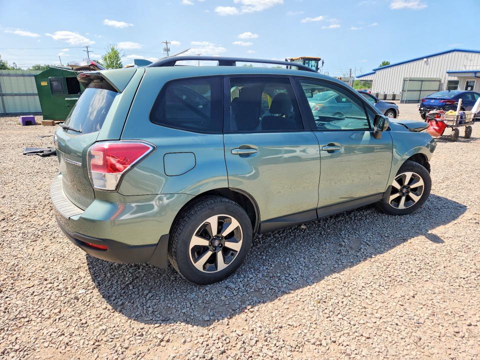 62210946 :رقم المزاد ، JF2SJAEC6JH416962 vin ، 2018 Subaru Forester مزاد بيع