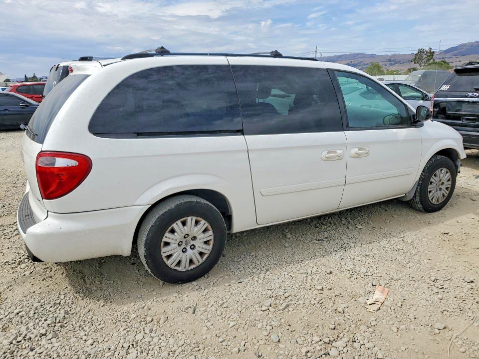 60476196 :رقم المزاد ، 2A4GP44R36R905903 vin ، 2006 Chrysler Town & Country مزاد بيع