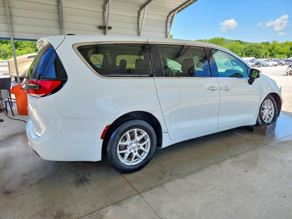 Продажа на аукционе авто 2023 Chrysler Pacifica, vin: 2C4RC1BG3PR597322, номер лота: 57498276