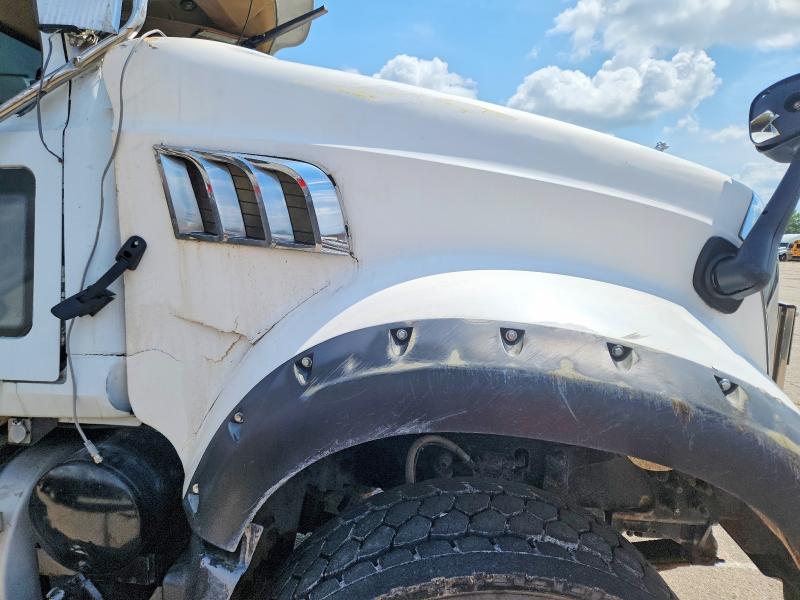 Продажа на аукционе авто 2009 Mack 700, vin: 1M2AX09C69M003810, номер лота: 60413726