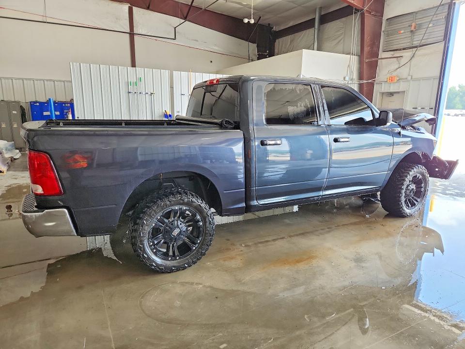 61142006 :رقم المزاد ، 3C6RR7LT8JG163334 vin ، 2018 Ram 1500 مزاد بيع