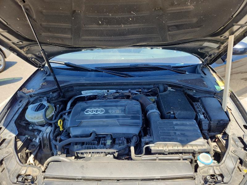 60144086 :رقم المزاد ، WAUACGFF3F1014667 vin ، 2015 Audi A3 مزاد بيع