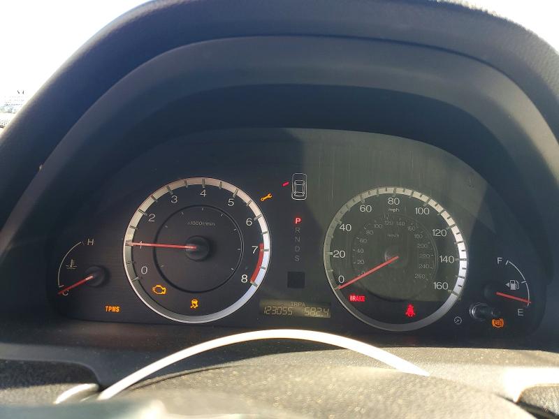 61587226 :رقم المزاد ، 1HGCS2B86BA005563 vin ، 2011 Honda Accord مزاد بيع