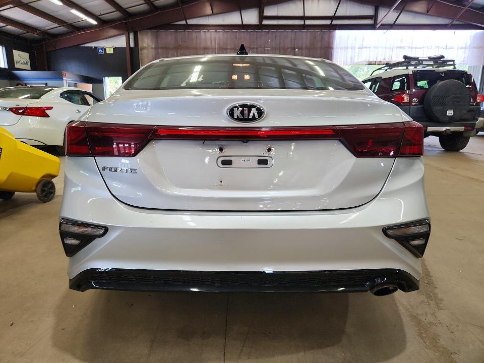 2019 Kia Forte მანქანა იყიდება აუქციონზე, vin: 3KPF24ADXKE006122, აუქციონის ნომერი: 61102196