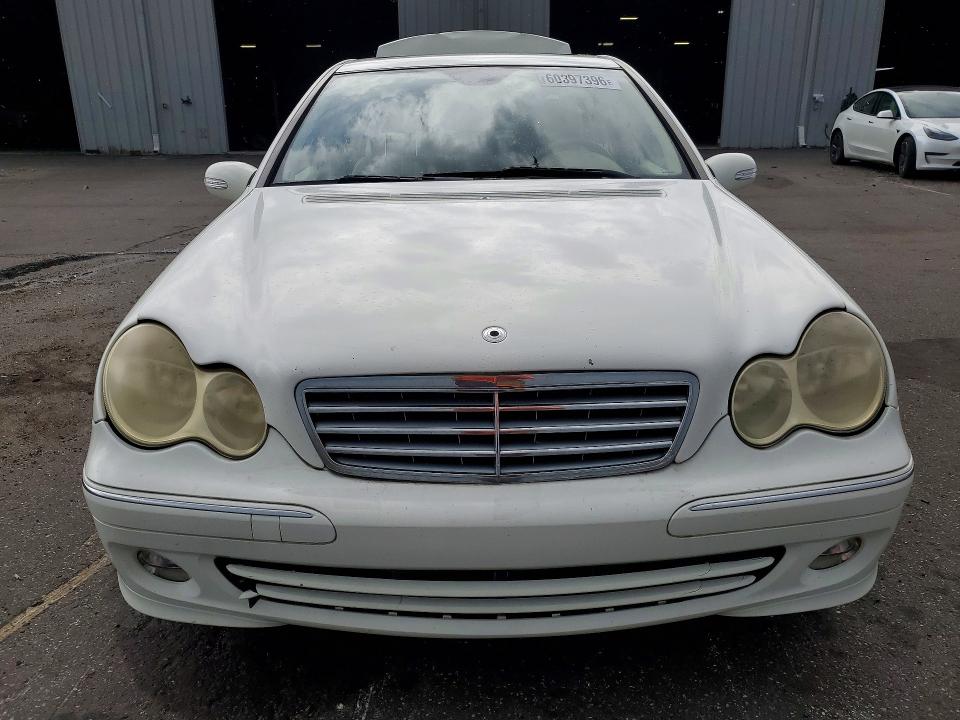 60397396 :رقم المزاد ، WDBRF56HX6F740479 vin ، 2006 Mercedes-benz C مزاد بيع