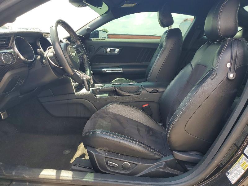 59360406 :رقم المزاد ، 1FA6P8TH1J5102326 vin ، 2018 Ford Mustang مزاد بيع
