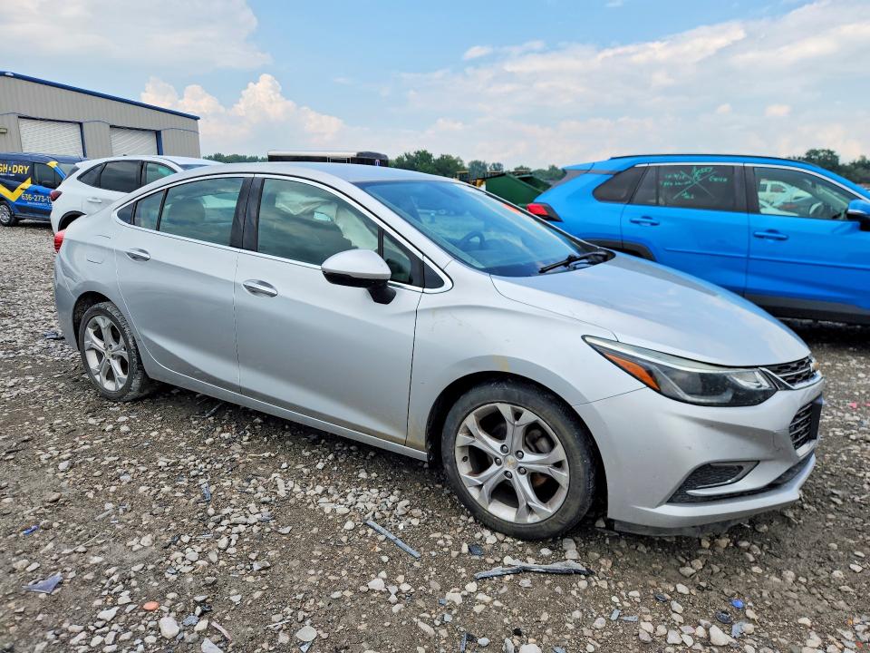 Продажа на аукционе авто 2017 Chevrolet Cruze, vin: 1G1BF5SMXH7235389, номер лота: 60195676