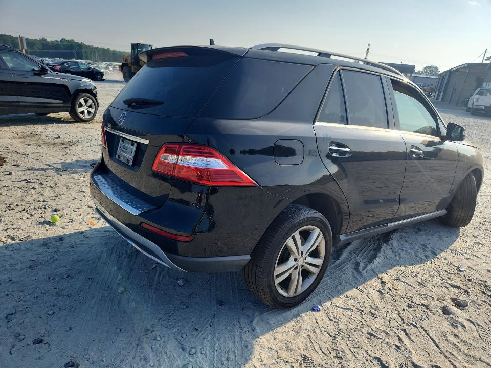 59391356 :رقم المزاد ، 4JGDA5JB6FA463223 vin ، 2015 Mercedes-benz Ml مزاد بيع