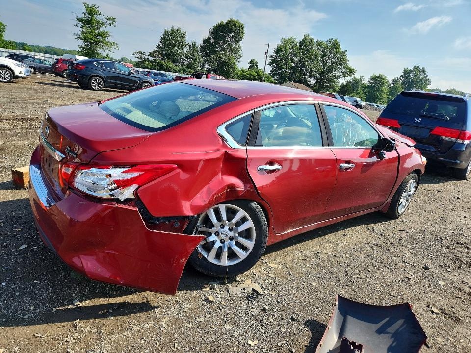 Продажа на аукционе авто 2017 Nissan Altima, vin: 1N4AL3AP3HC125342, номер лота: 60356056