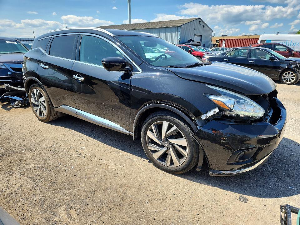 61301126 :رقم المزاد ، 5N1AZ2MH1HN196207 vin ، 2017 Nissan Murano مزاد بيع