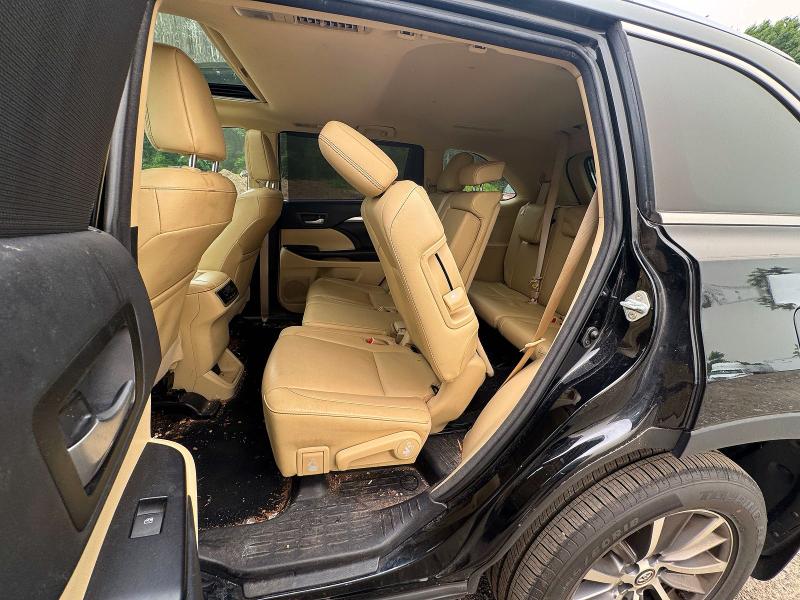 2018 Toyota Highlander მანქანა იყიდება აუქციონზე, vin: 5TDJZRFHXJS897290, აუქციონის ნომერი: 61612596
