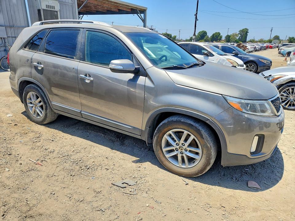 60483926 :رقم المزاد ، 5XYKT4A62EG543295 vin ، 2014 Kia Sorento مزاد بيع