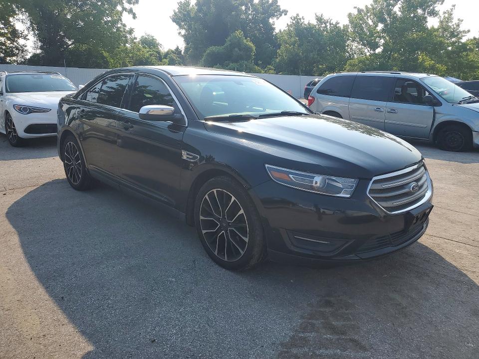 2013 Ford Taurus მანქანა იყიდება აუქციონზე, vin: 1FAHP2F89DG201440, აუქციონის ნომერი: 62887626