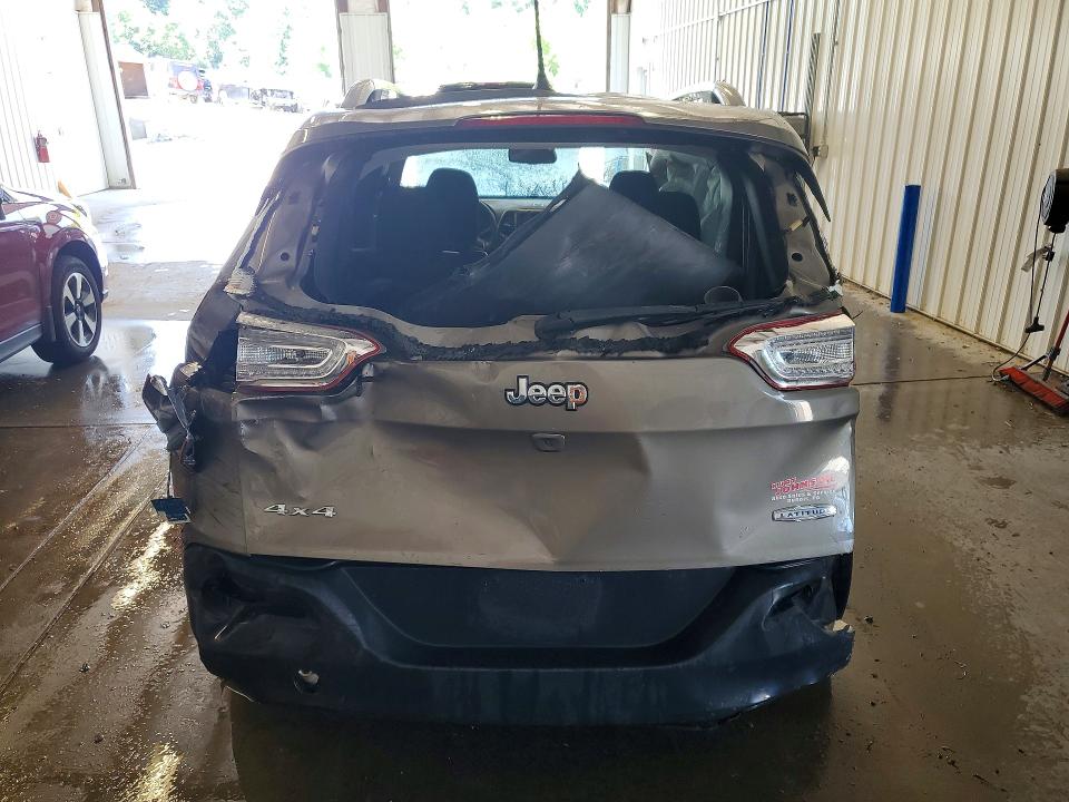 Продаж на аукціоні авто 2016 Jeep Cherokee, vin: 1C4PJMCS2GW253845, номер лоту: 61888576