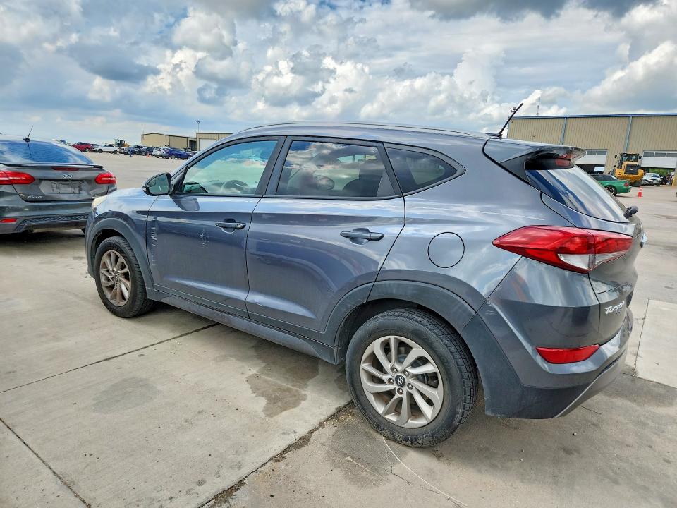 61046196 :رقم المزاد ، KM8J33A23GU202469 vin ، 2016 Hyundai Tucson مزاد بيع