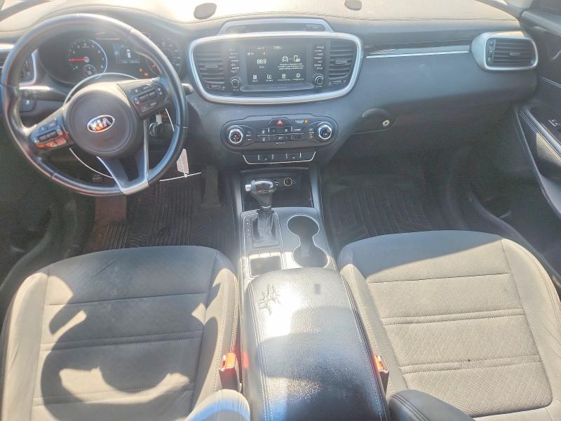 61692356 :رقم المزاد ، 5XYPG4A30HG254954 vin ، 2017 Kia Sorento مزاد بيع