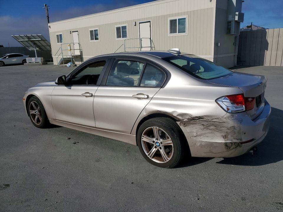 2014 Bmw 328 მანქანა იყიდება აუქციონზე, vin: WBA3A5C50EF604762, აუქციონის ნომერი: 60721706