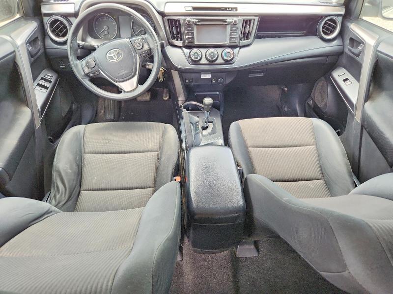61232656 :رقم المزاد ، JTMZFREV6JJ751890 vin ، 2018 Toyota Rav4 Le مزاد بيع