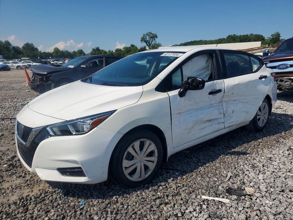 60137956 :رقم المزاد ، 3N1CN8DV1LL802523 vin ، 2020 Nissan Versa مزاد بيع