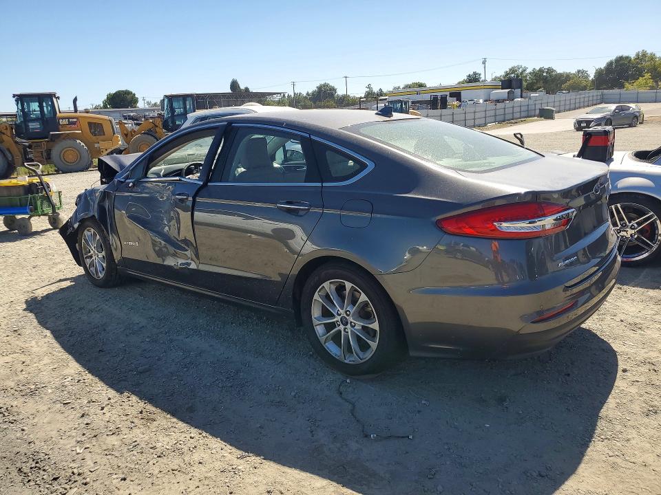 Продажа на аукционе авто 2019 Ford Fusion, vin: 3FA6P0MU4KR104521, номер лота: 61093266