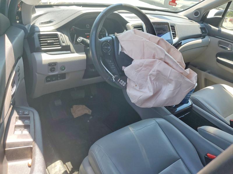 Продаж на аукціоні авто 2018 Honda Pilot, vin: 5FNYF5H96JB014215, номер лоту: 60999516