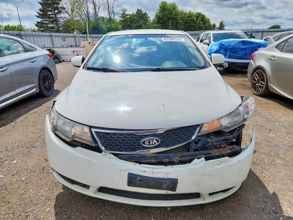 2013 Kia Forte მანქანა იყიდება აუქციონზე, vin: KNAFT4A27D5661975, აუქციონის ნომერი: 61380726