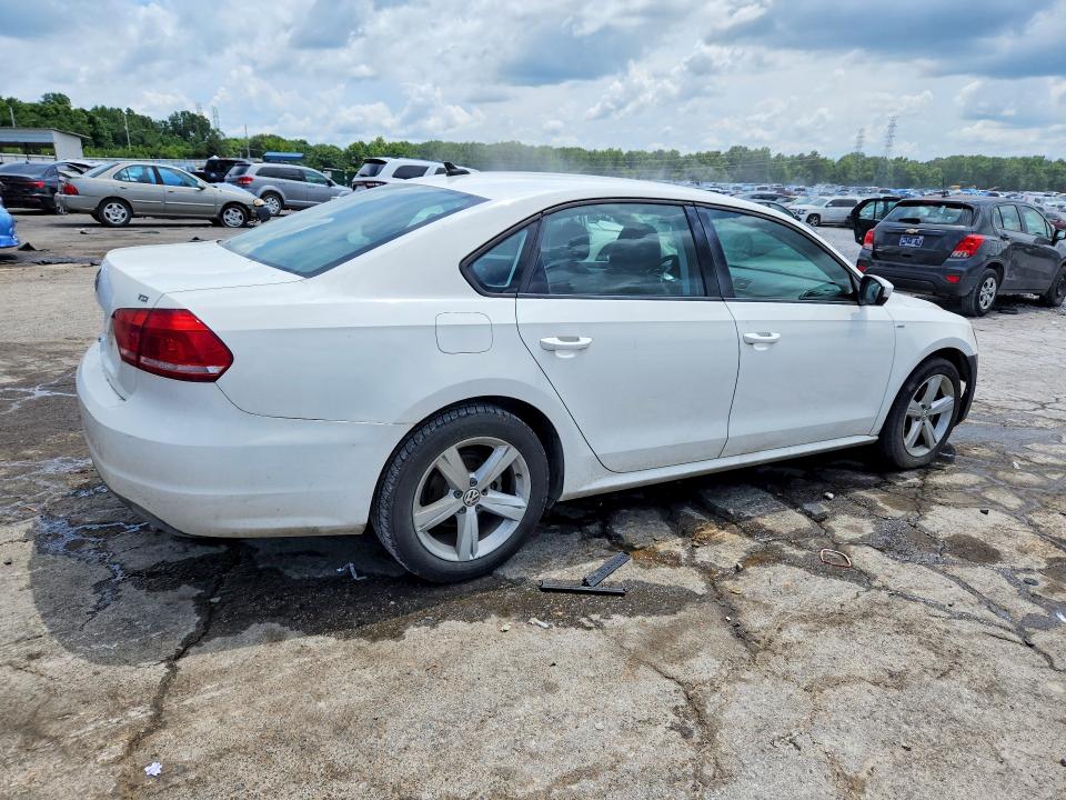 2014 Volkswagen Passat მანქანა იყიდება აუქციონზე, vin: 1VWAT7A36EC073986, აუქციონის ნომერი: 60834136