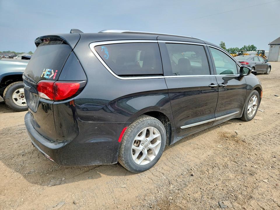 63190576 :رقم المزاد ، 2C4RC1EG9HR578335 vin ، 2017 Chrysler Pacifica مزاد بيع