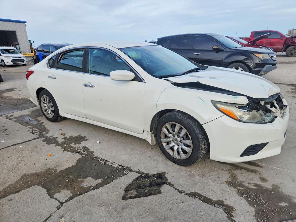 Продажа на аукционе авто 2017 Nissan Altima, vin: 1N4AL3AP8HC259067, номер лота: 59895846
