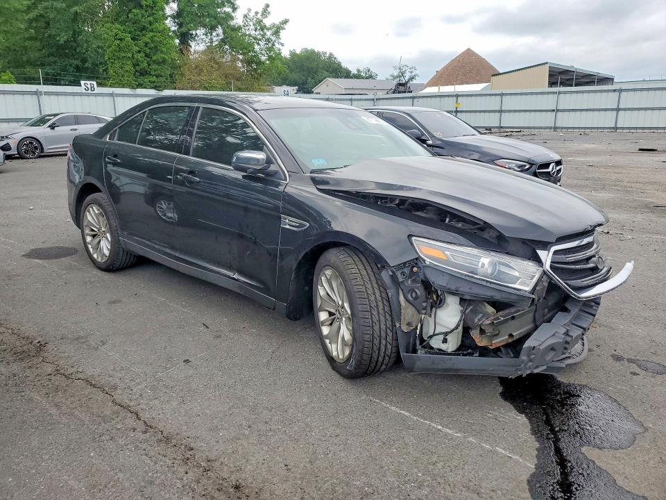61779456 :رقم المزاد ، 1FAHP2F81HG117683 vin ، 2017 Ford Taurus مزاد بيع