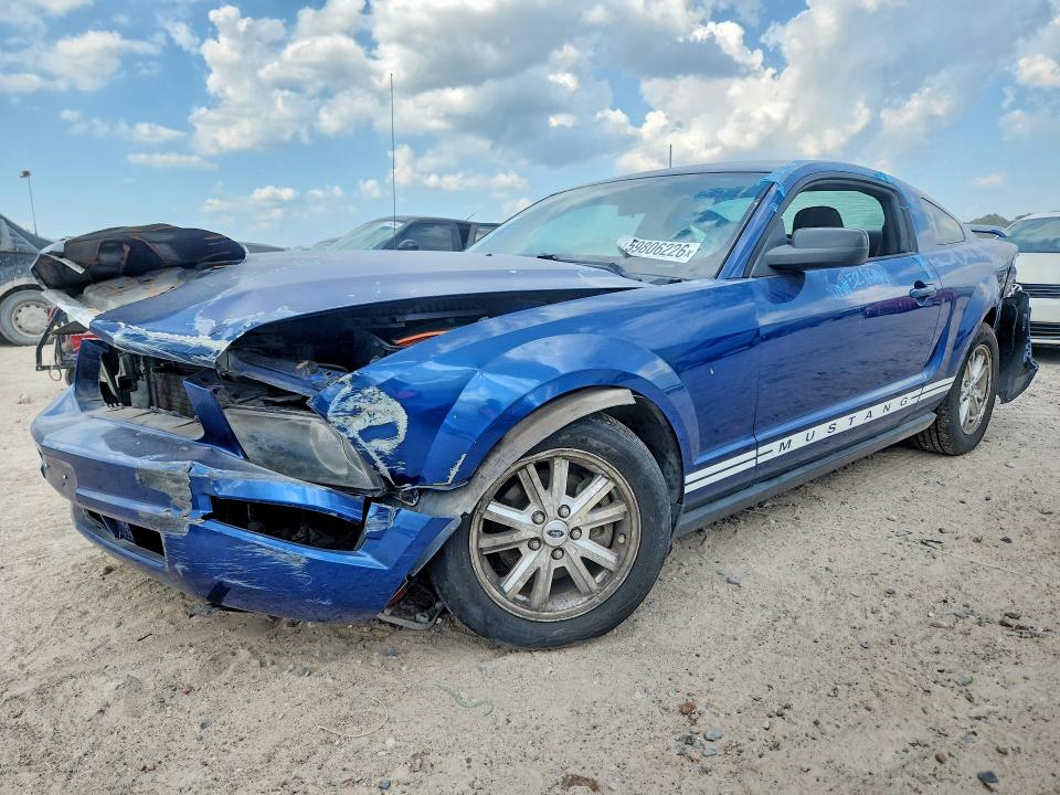 59806226 :رقم المزاد ، 1ZVFT80N065260144 vin ، 2006 Ford Mustang مزاد بيع