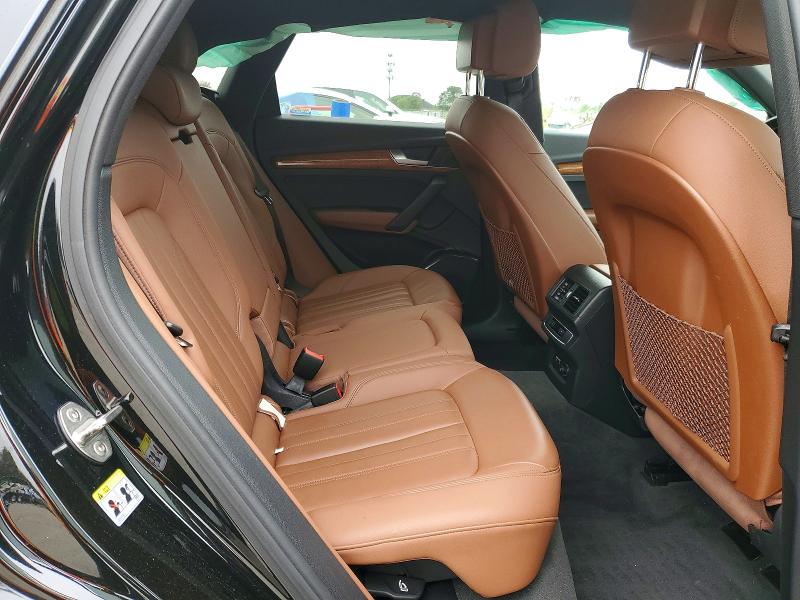 59386526 :رقم المزاد ، WA1AAAFY0M2110149 vin ، 2021 Audi Q5 مزاد بيع