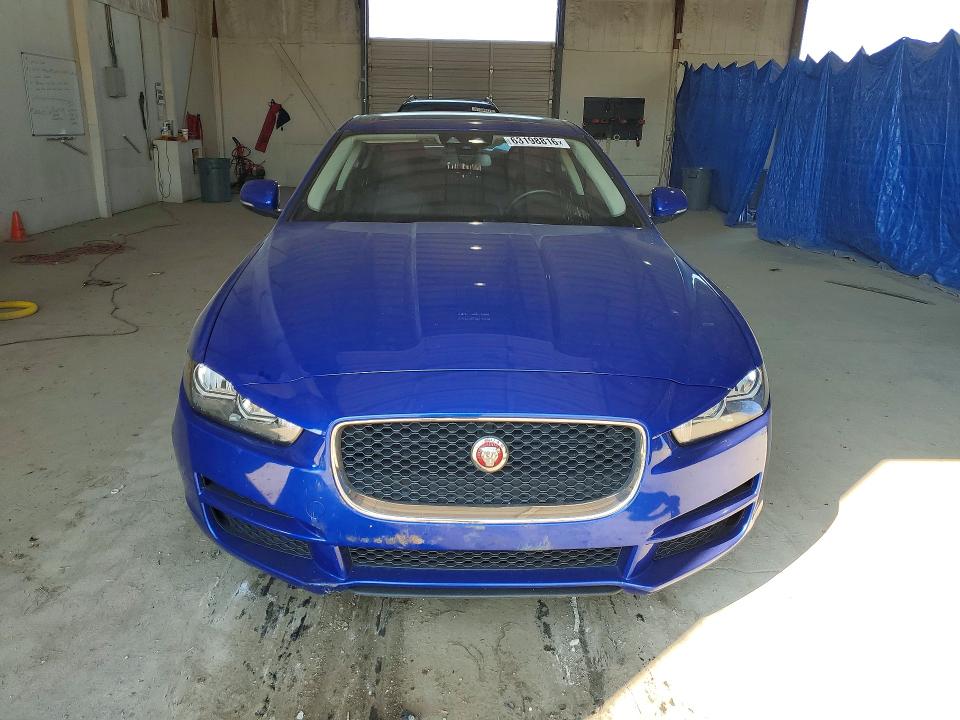 63198816 :رقم المزاد ، SAJAJ4BN5HA976672 vin ، 2017 Jaguar Xe مزاد بيع
