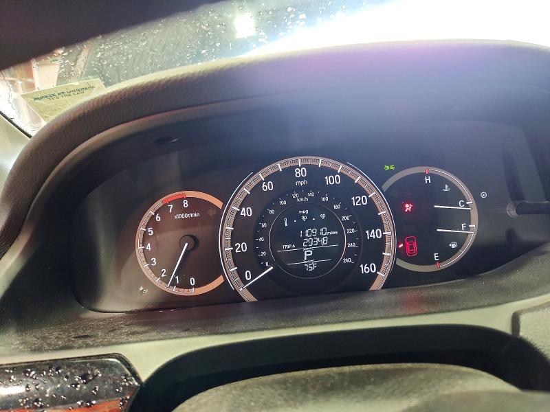 60242276 :رقم المزاد ، 1HGCR2F31HA260561 vin ، 2017 Honda Accord مزاد بيع