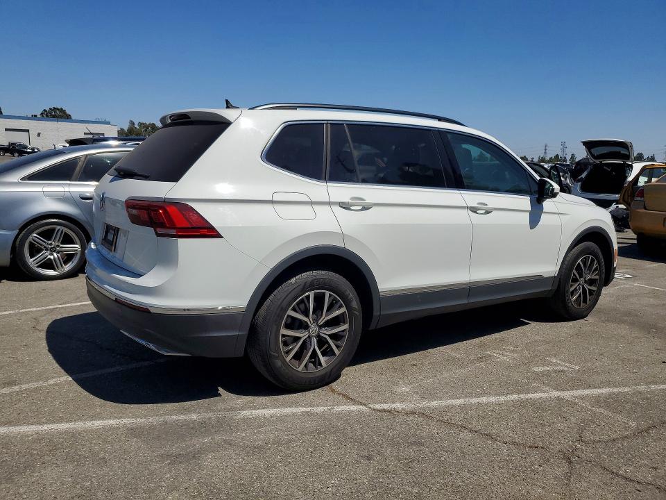 62859916 :رقم المزاد ، 3VV3B7AX5LM133562 vin ، 2020 Volkswagen Tiguan مزاد بيع