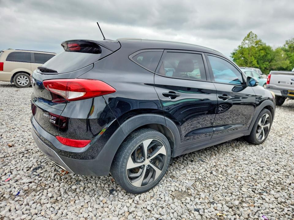 63402016 :رقم المزاد ، KM8J3CA26GU177289 vin ، 2016 Hyundai Tucson مزاد بيع